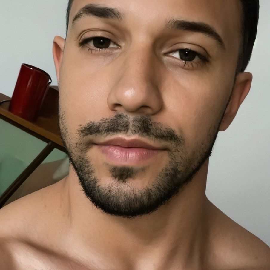 Guy - Top AI Boyfriend